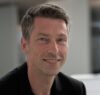 Dr. Levin Beck-Böhlig spricht mit Health Relations über das Informationsverhalten von Ärzten und die Auswertungen von Daten.