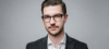 Karl Stubbe, Head of Health bei Edelman Deutschland, im Porträt.