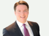 Florian Schnappauf lebt in München und ist dort seit viereinhalb Jahren für Veeva tätig. In seiner aktuellen Rolle als Enterprise Commercial Strategy verantwortet er die AI-Produkte des Unternehmens in Europa. Zuvor war er neun Jahre bei McKinsey und beriet Pharmafirmen im kommerziellen Bereich.