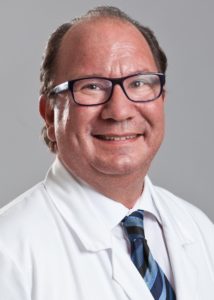 Prof. Dr. Dr. Dr. Robert Sader, Direktor der Klinik für Mund-, Kiefer- und Plastische Gesichtschirurgie am Universitätsklinikum Frankfurt am Main